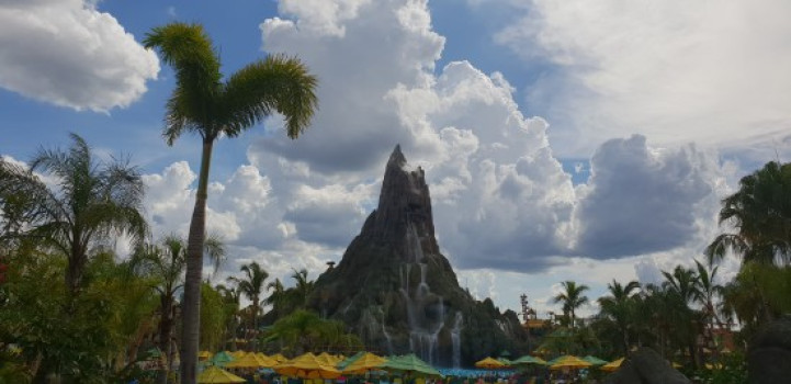 Featured image for blog post: Universal’s Volcano Bay