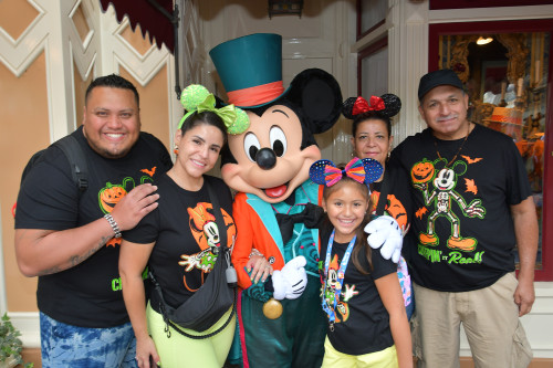 2023-09-25 - Disneyland Park - Main street usa