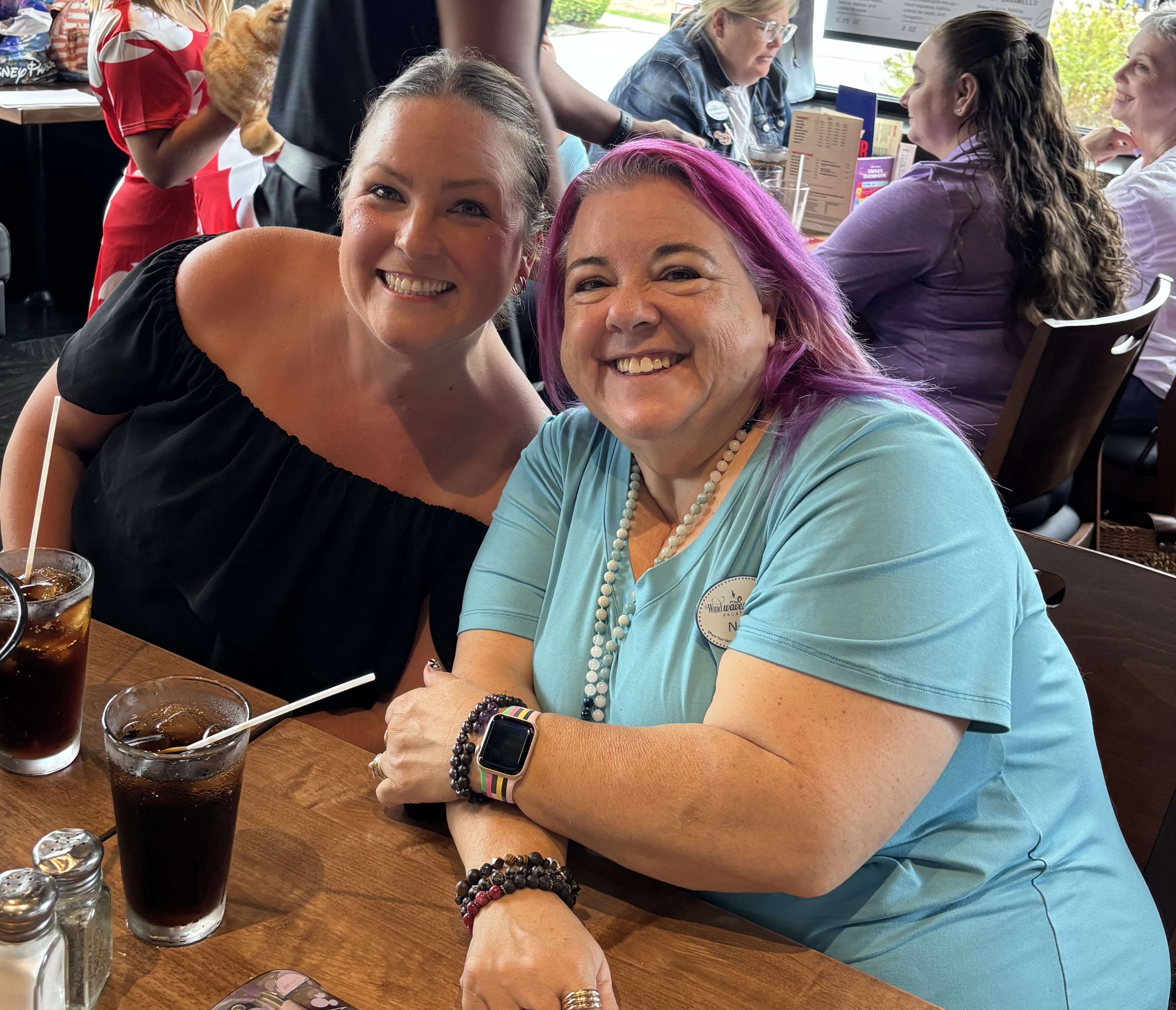 Nia and Tessa at Boston Pizza