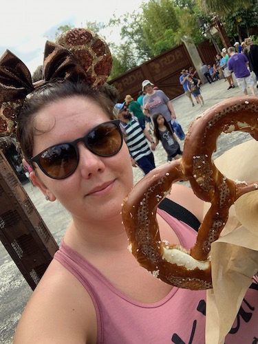 Portrait photo of Michelle, travel agent