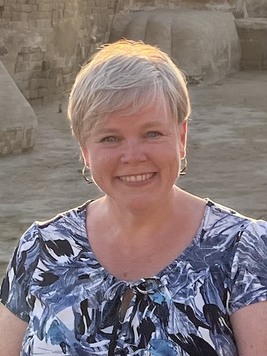 Portrait photo of Heather, travel agent