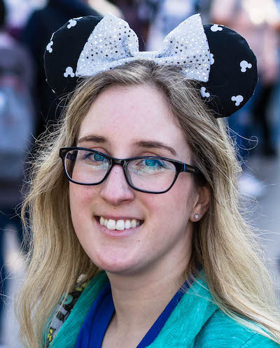 Portrait photo of Kelsey, travel agent