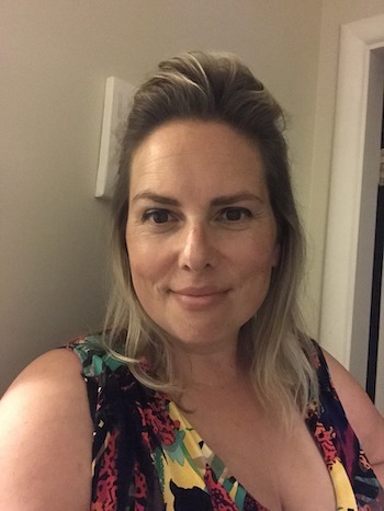 Portrait photo of Natalie, travel agent