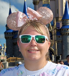 Portrait photo of Erika P, travel agent