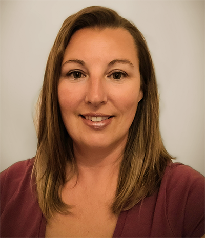 Portrait photo of Rebecca, travel agent