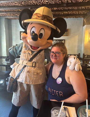 Portrait photo of Karen, travel agent