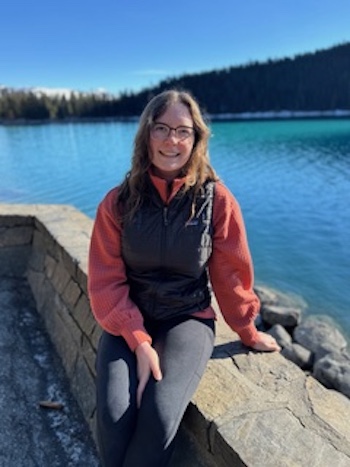 Portrait photo of Gabrielle, travel agent