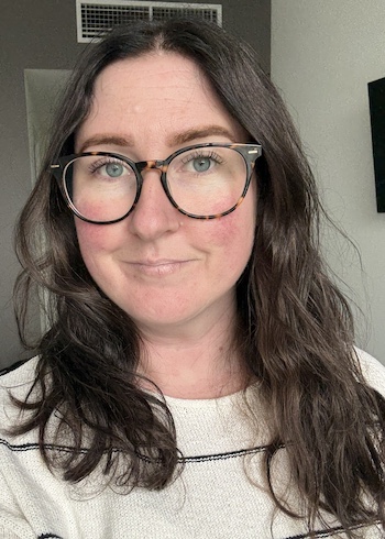 Portrait photo of Kristen, travel agent