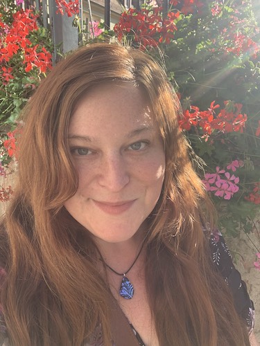 Portrait photo of Sonia, travel agent