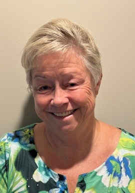 Portrait photo of Lisa, travel agent